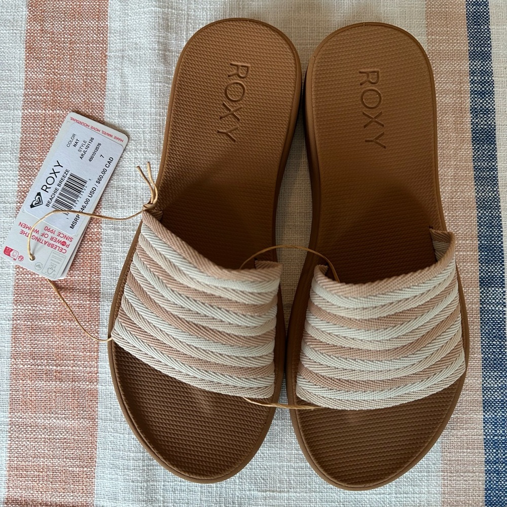 Women’s Roxy Sandals - size 7
